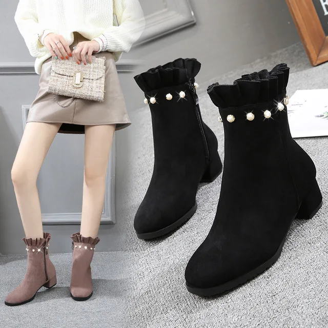

Spring and autumn single boots 2018 new wild fashion boots Korean version of the thick with short boots winter..