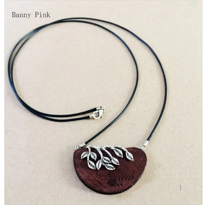 

Chunky Alloy Branches Geo Wood Pendant Necklace For Women Ethnic Big Pendant Black Rope Chain Necklace Fashion Jewelry Colliers