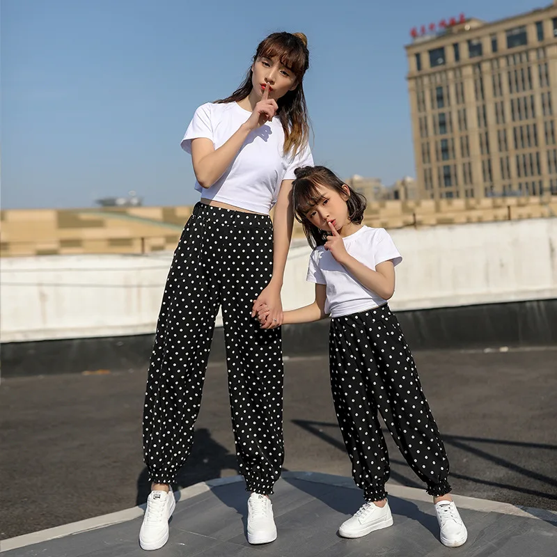 

ZOGAA 2019 Summer Fashion Polka Dot Short Sleeve Top with Capris Pant Family Suit Family Matching Clothes 3 colors