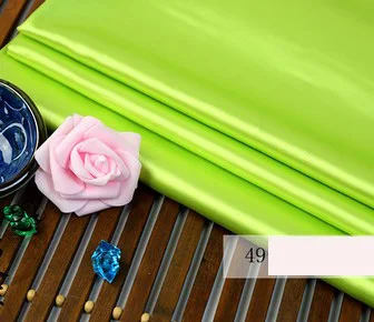 Блестящая гладкая эластичная атласная ткань 94% полиэстер 6% спандекс для платья ночная юбка - Цвет: GRASS GREEN
