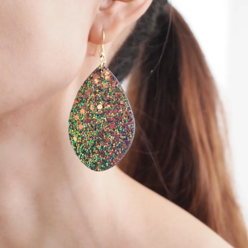 MANILAI Sequins MultiColors Leather Dangle Earrings For Women Fashion Statement Earrings Christmas Gift Wholesale
