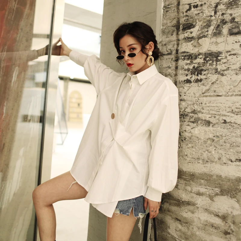 

[EWQ] 2019 Spring Summer New Pattern Square Collar Lantern Sleeve Solid Asymmetrcail Shirt Women Fashion Tide AG33000M
