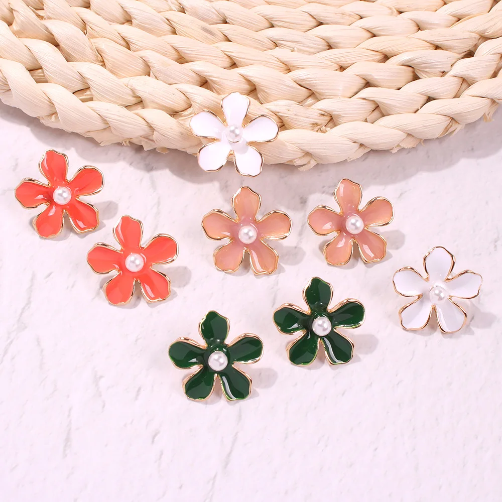 

Personality Fashion Summer Creative Small Daisy Flower Stud Earrings for Women Fresh Sweet Wild Small Earrings Korean Jewelry