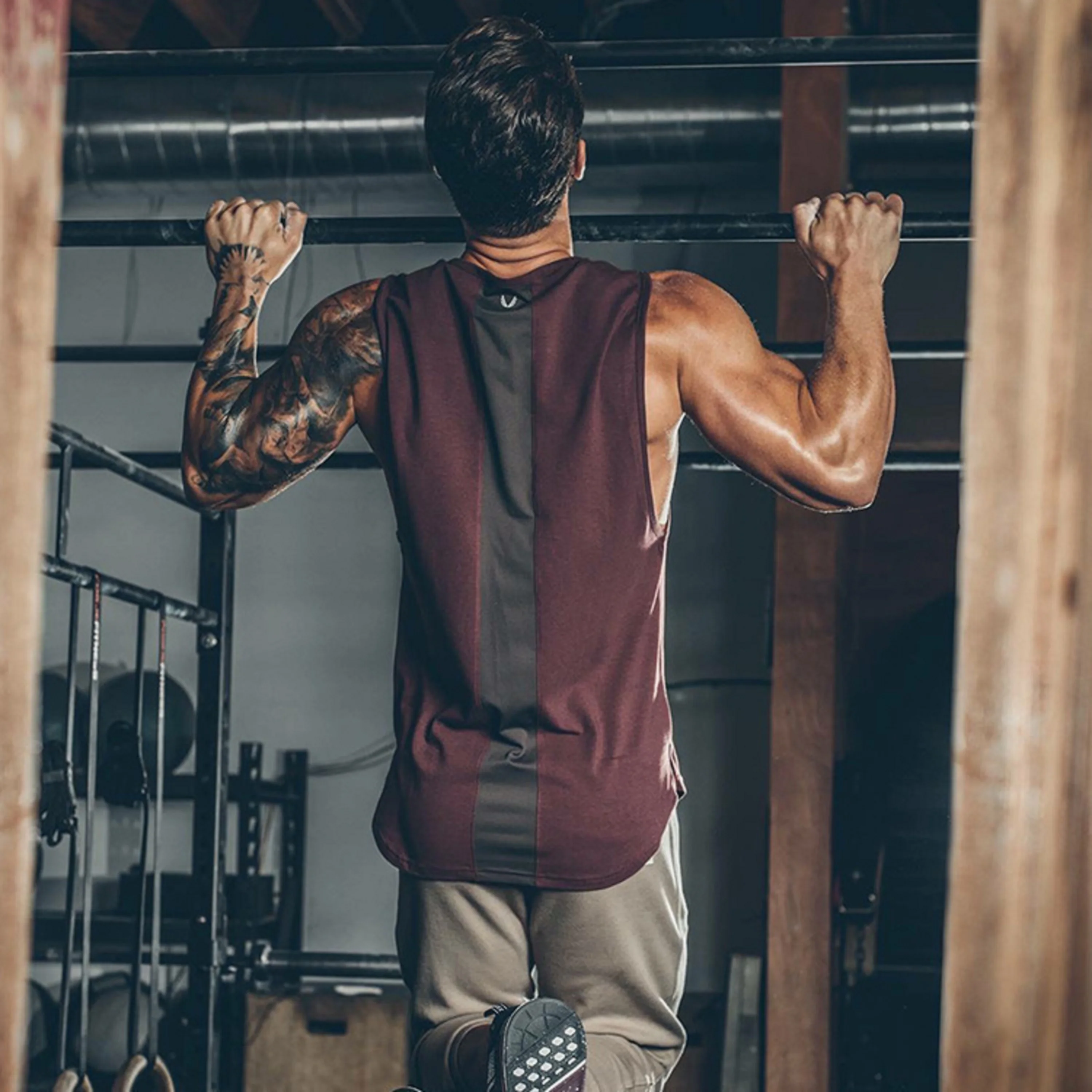 

OA men's fitness Tank Top cotton stretch sleeveless color matching vest Breathable Gyms Stringer Bodybuilding Running Workout