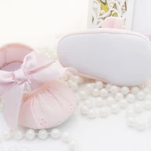 Обувь для новорожденных; бант для маленьких девочек; обувь для маленьких мальчиков; первые ходунки для мальчиков; искусственная кожа; мягкая подошва; 0-18 месяцев; кроссовки; Рождество