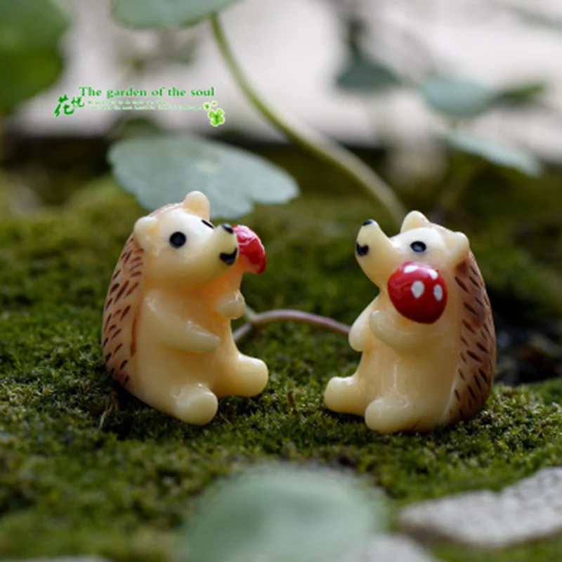 

ZOCDOU 2 Pieces Hedgehog Hedgepig Animal Europe Spain Model Small Statue Figurine Crafts Figure Ornament Miniatures DIY Garden