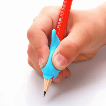 10 sztuk partia Dolphin Fish pisanie urządzenie korekcji postawy do przechowywania długopis korekta silikonowe piśmienne dziecko Student tanie i dobre opinie HonC TOPPER BT01