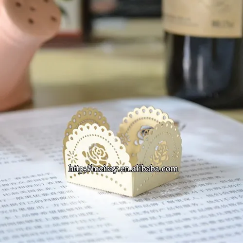 Персонализированные 300 шт./лот 250 г жемчуг Бумага Свадебная открывашка мини упаковка для шоколада упаковочных материалов, Резные узоры
