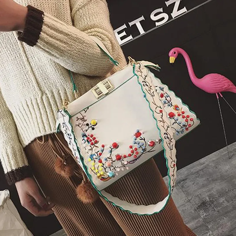 

2017 Women Peekaboo Bag Embroidery Famous Brand Designer Tote Big Handbag Shoulder Bags Printing Rivet Waves Luxury Bags Purse