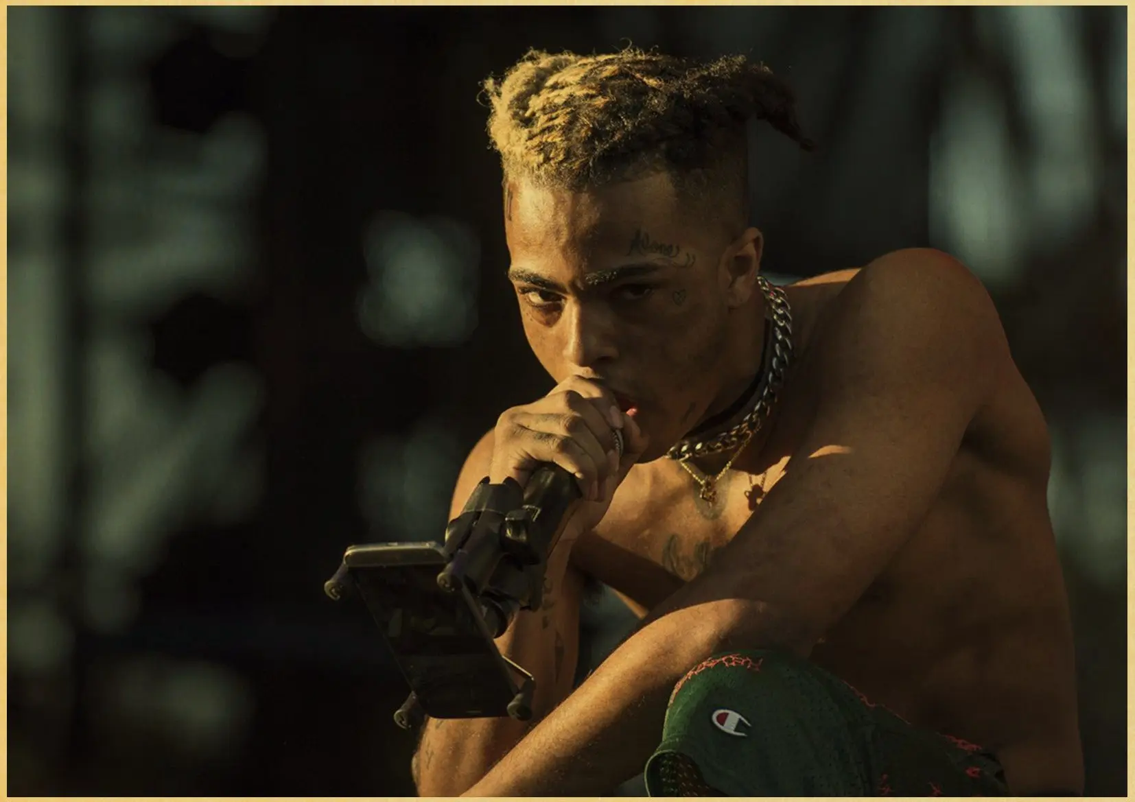 Классический американский рэпер Xxxtentacion Ретро плакат печатает Высокое качество наклейки на стену для гостиной украшения дома - Цвет: E074