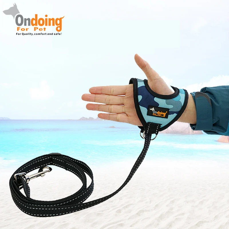 Hand held Glove Type Pet Dog Leashes Reflective Strip Camouflage Pet