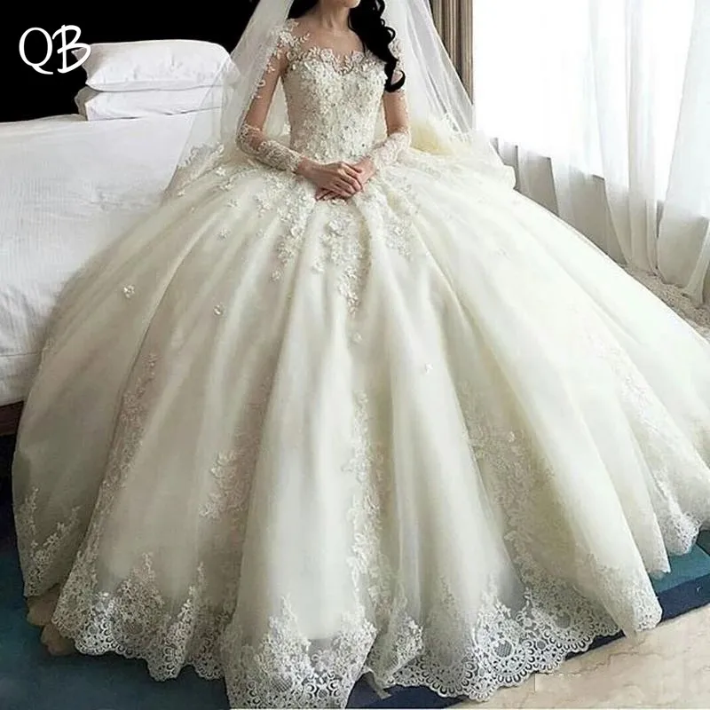 

Custom Made Princess Long Sleeve Fluffy Lace Flowers Appliques Wedding Dresses Elegant Vintage Luxury Wedding Gowns DW136