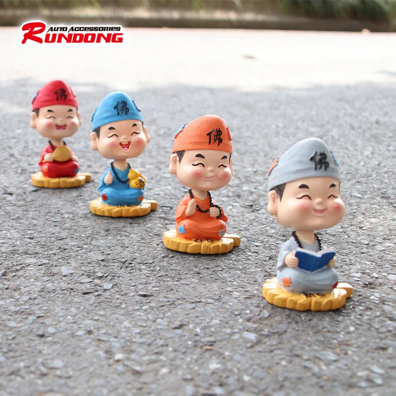

Living Buddha Jigong shakes his head car pendant home shake head doll pendant car interior decoration R-8810