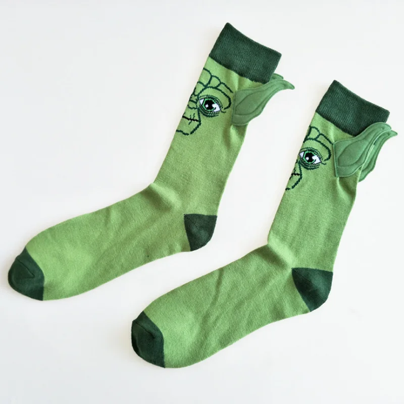 

1 pair cute Star Wars Respected Jedi Master Yoda Socks Street Cosplay Cotton The Force Awakens Sock Novelty figure gift