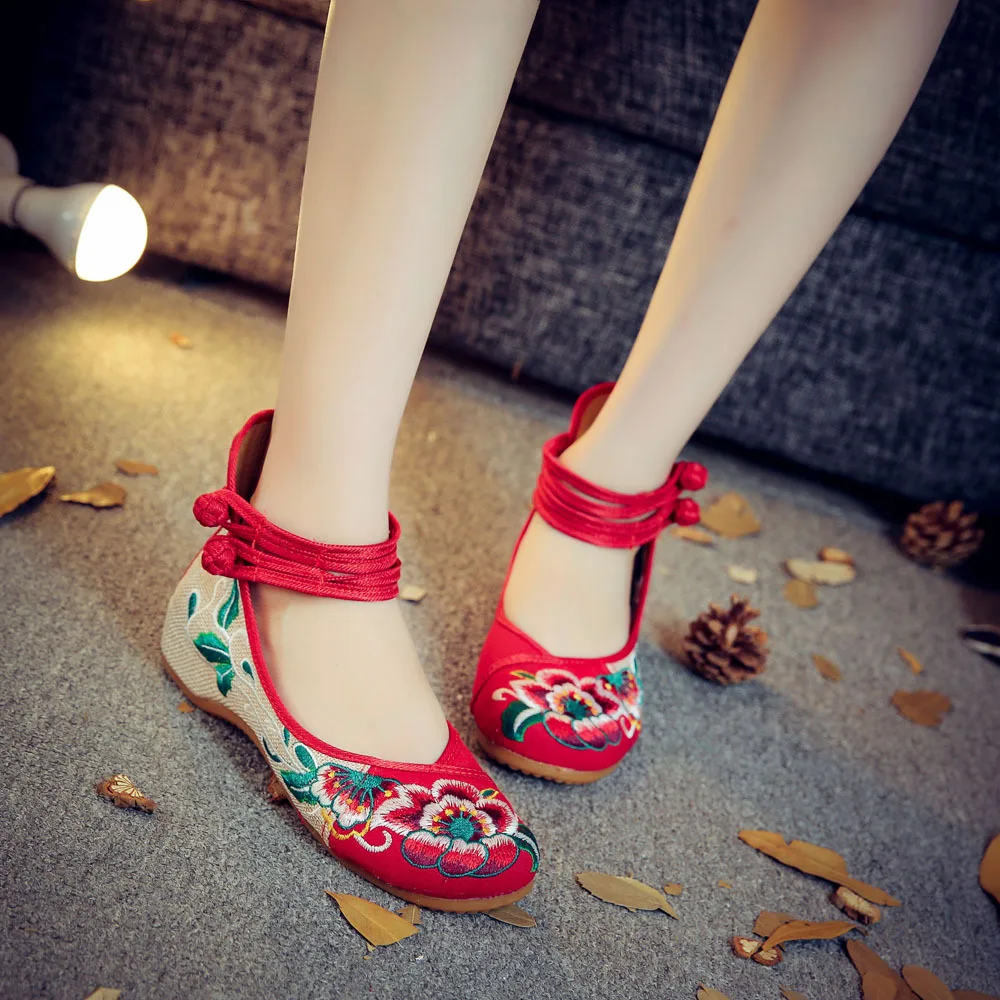 

Hibiscus Flower Thickening Beef Tendon Bottom Embroidered Cloth Shoes Women's Flat Shoes Retro Ethnic Embroidered Handmade Shoes