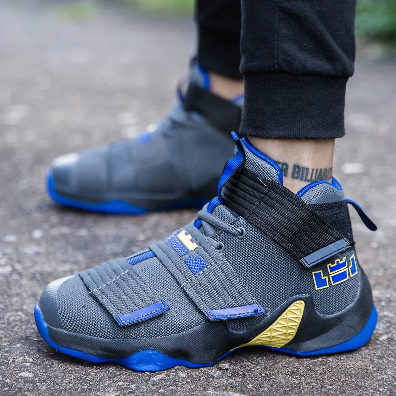 

2019 Men Basketball Boots High Top Rubber Sole Man Ball High Quality Basket Sneakers Athletic Trainers Leather Outdoor Shoes