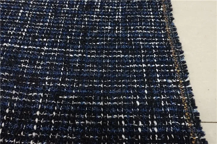 Твидовая ткань черная с темно-синей линией тканая цена за 1. м длиной, 1,5 м шириной