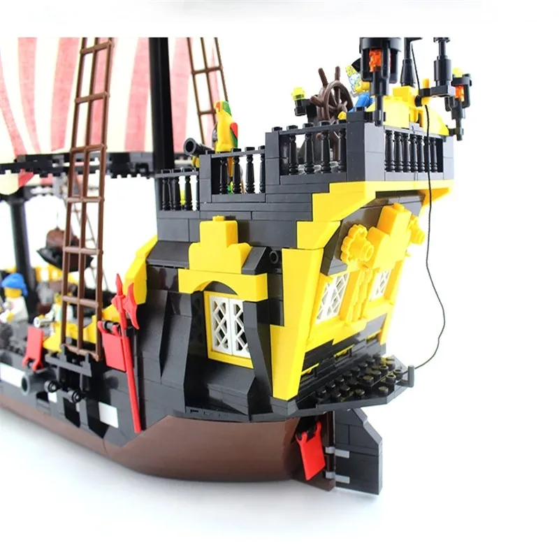 Model Bangunan Kit Kompatibel Dengan Lego City Bajak Laut Kapal