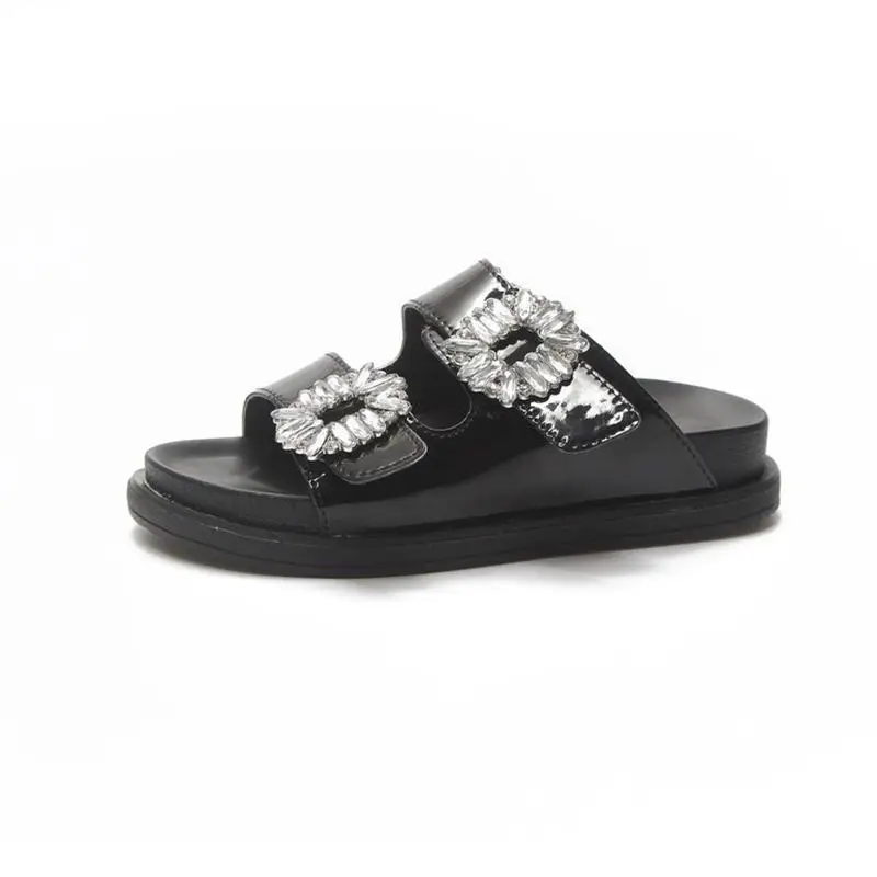 

2018 summer new style buckle rhinestone slippers female slip wear casual thick bottom word drag.