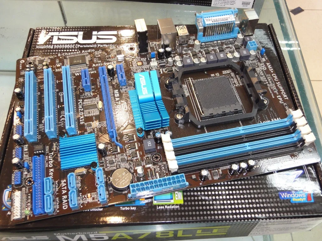 amd 760g soquete am3 + ddr3 32g sata2 usb2.0 atx