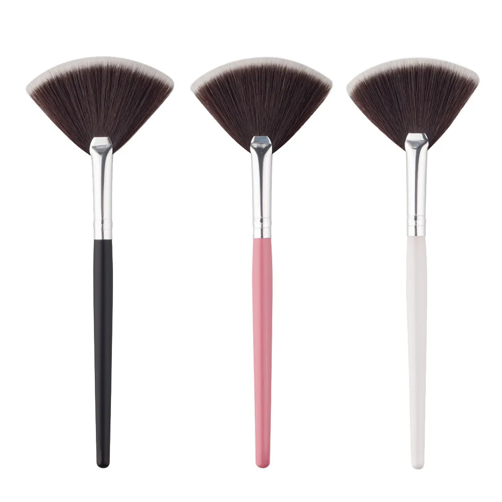 

1pc Make Up Tools Makeup Brushes Fan Professional Make Up Brushes Set High Quality Face Makeup Portable Brush 3 colors