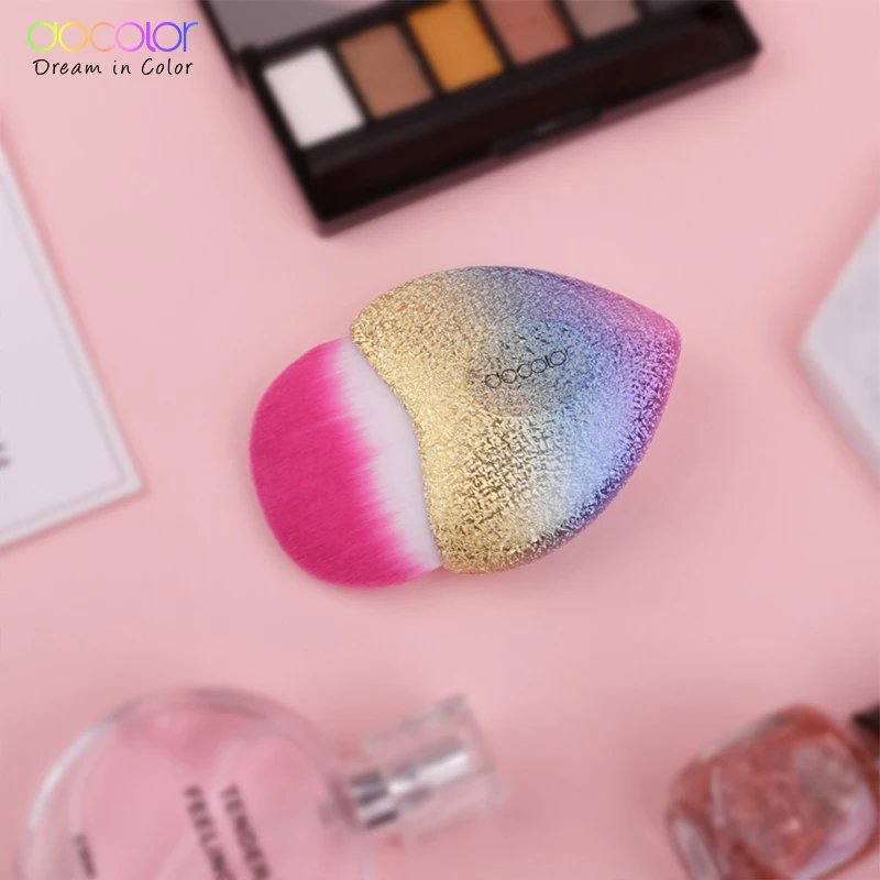 makeup brush