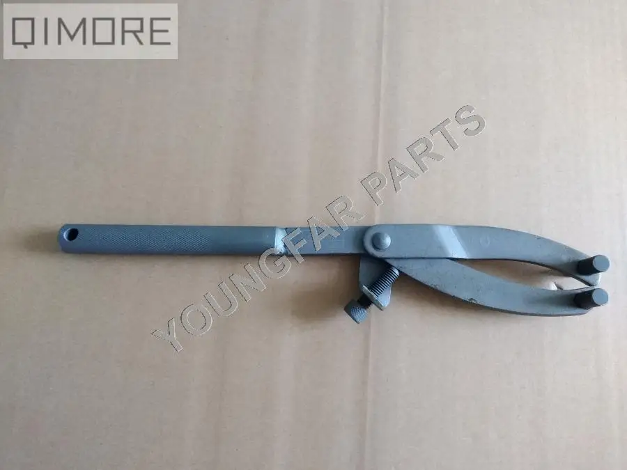 Variator Removal Tool / Scooter Rear Clutch Drum Bell Removal Puller