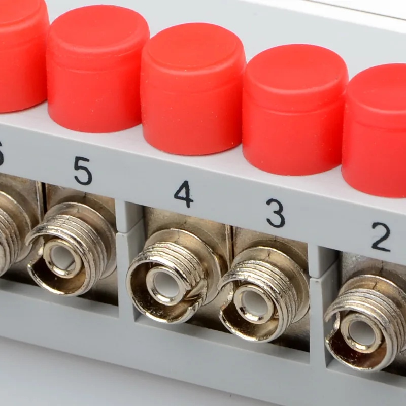 FC 1: 8 Сплиттер Волоконно оптический ящик FTTH 1 сплиттер коробка с 1X8 плоского типа