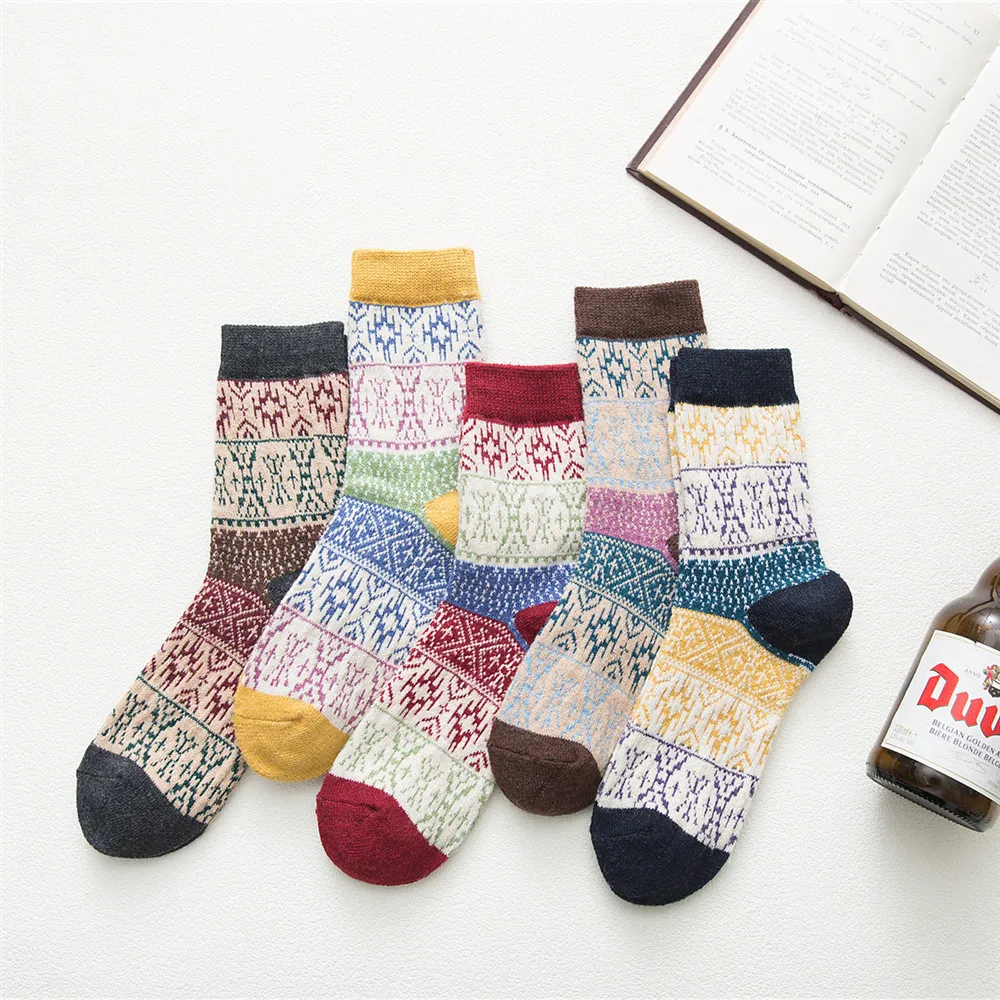 

New product release winter women's thick warm warm colorful plaid fresh Cotton Harajuku fashion wool socks 5 pairs