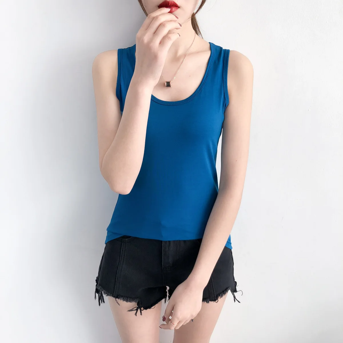 

2019 Summer New Vest Korean Street Female Summer Wear Large Size Solid Color Sling Bottoming Shirt Sleeveless T-shirt Top