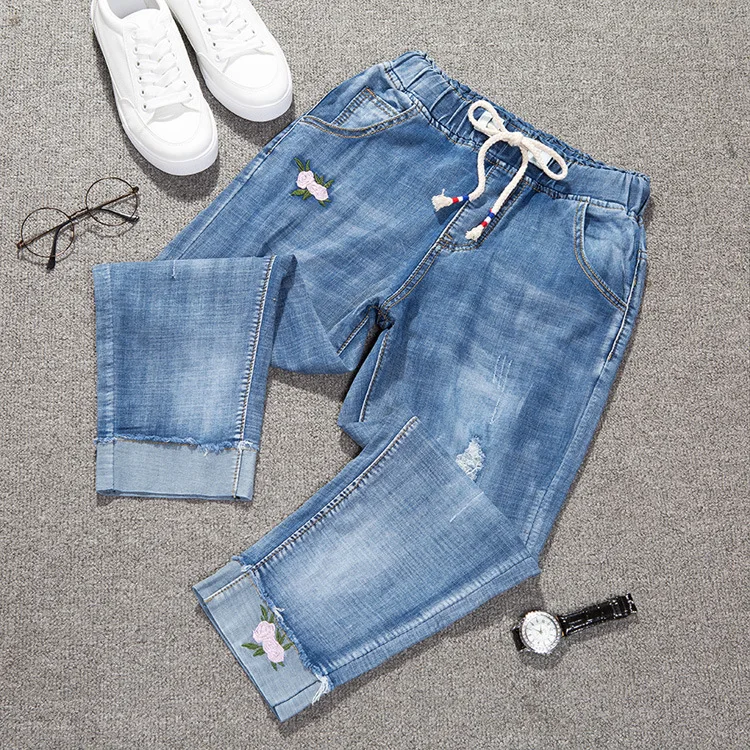 

Large Size 5XL Ladies Loose Denim Pants With High Waist Knee Length Pants Embroidered Vintage Femme Harem Jeans Boyfriend