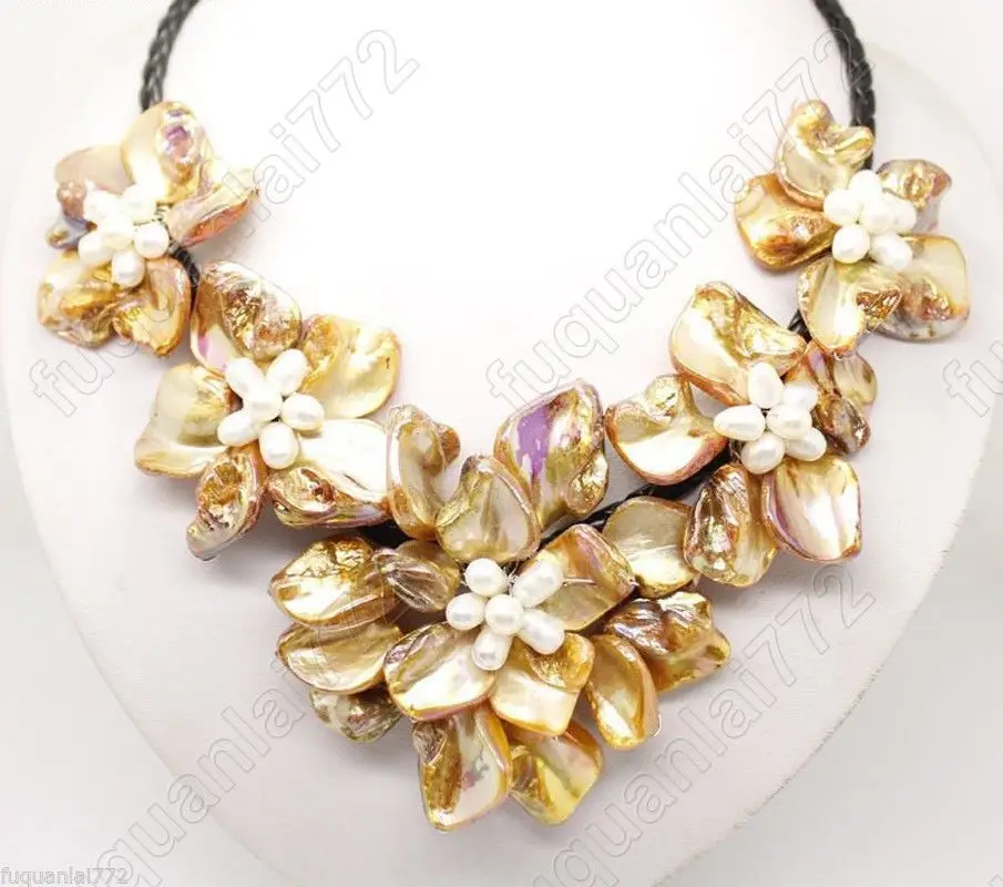 

FREE SHIPPINGHANDMADE SHELL PEARL CRYSTAL MOTHER OF PEARL FLOWER PENDANTS NECKLACES