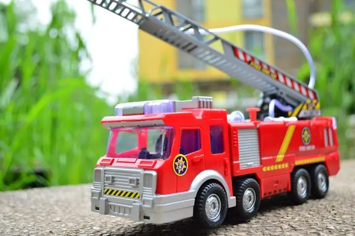 Featured image of post Green Fire Engine Toy : 1 best toy fire trucks for kids review 2020.