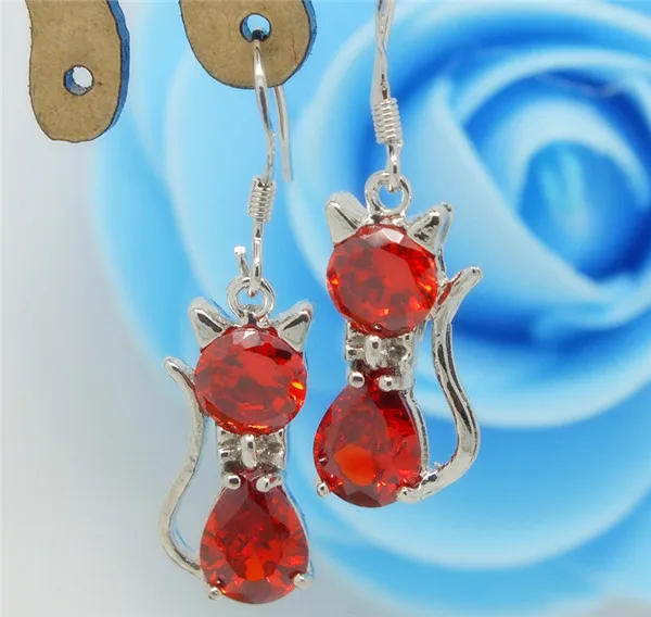 

H:HYDE 2pcs=1 pair Silver Color Shiny red Pink Crystal cat Elegant women stud earrings Jewelry brincos