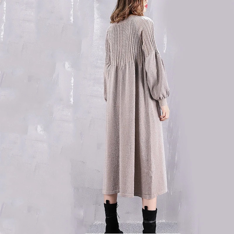 [EAM] 2019 New Spring Winter V-collar Long Lantern Sleeve Back Lurex Striped Stitch Loose Brief Dress Women Fashion Tide JI625