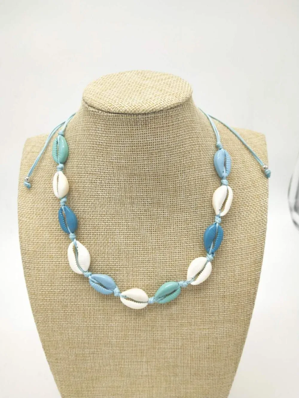 

1pc New Bohemian Jewelry Simple Handmade Rope Chain Woven Beads Shell Clavicle Choker Necklace for Women Beach 8079