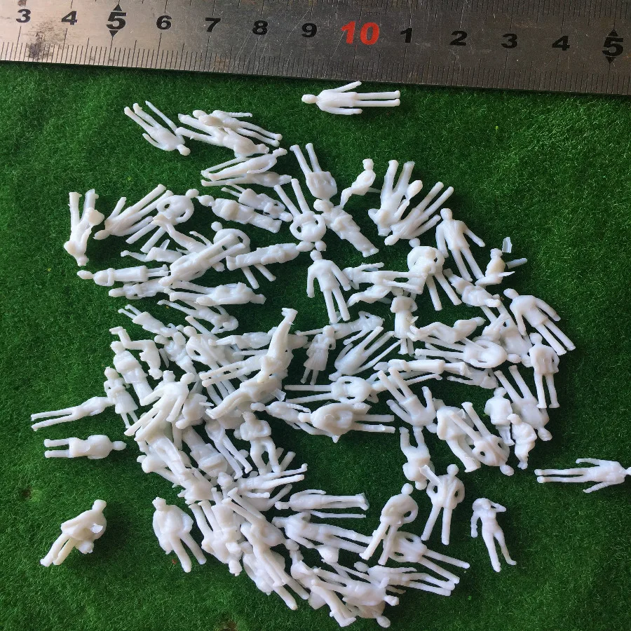 scale white figure (3)