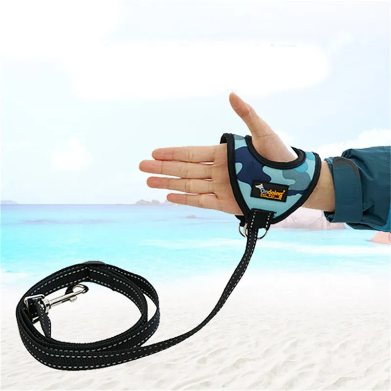 

Hand-held Glove Type Pet Dog Leashes Reflective Strip Camouflage Pet Leads Dog Leash Pet Dog Accessories 150cm Length