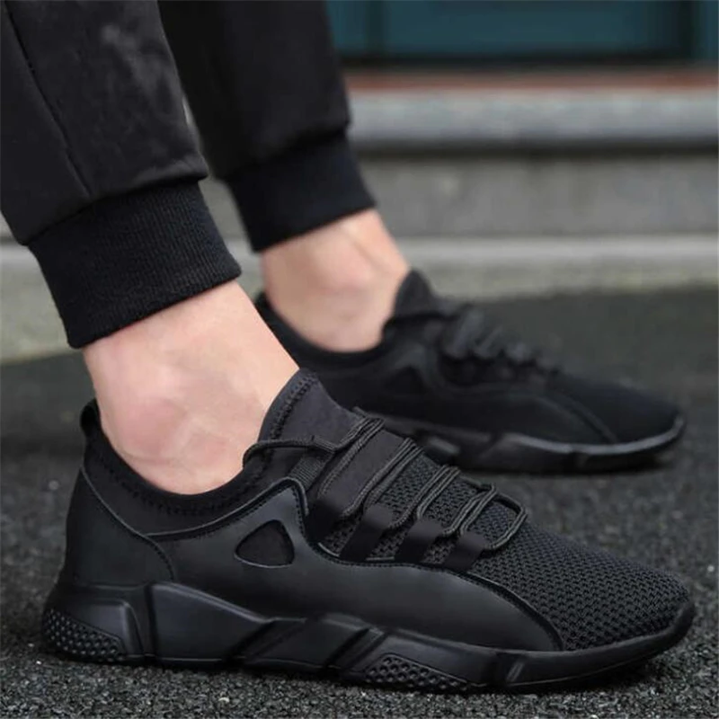

2019 Summer Student Shoes Breathable Mesh Light Comfortable Couples Sports Running Casual Men Shoes Leisure running Sneakers