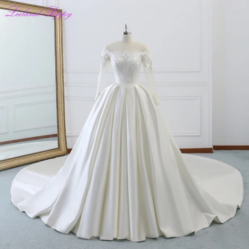 

Women's A-Line Satin Wedding Dresses 2019 Floor Length Sleeveless Boat Neck Lace Appliques Vestido de Novia Bridal Gowns
