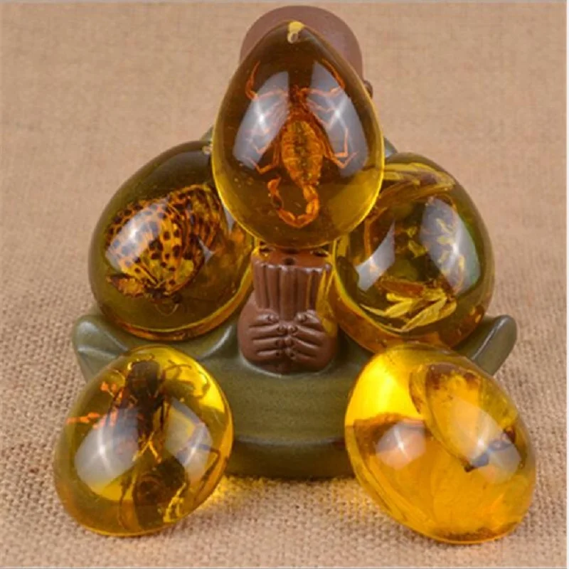 

Hot Sale 5*4cm Beautiful Natural Insects Stone Pendant Necklace Gem For DIY Jewellery Pendant Crafts