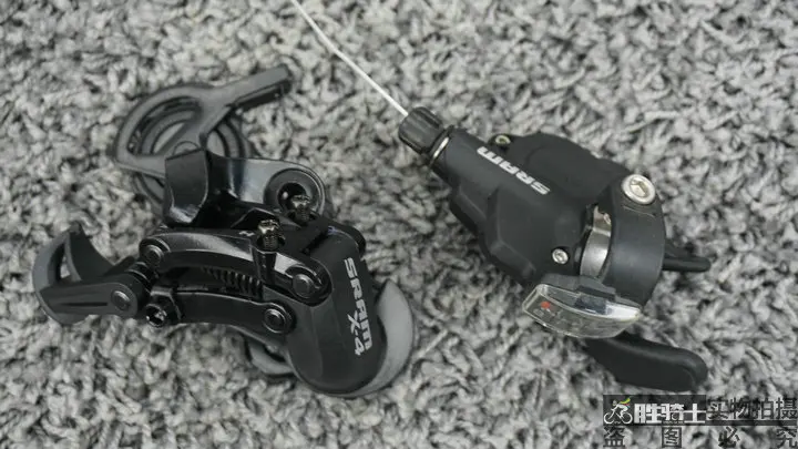 

SRAM X4 RIGHT Trigger Shifter and Rear Derailleur 8speed