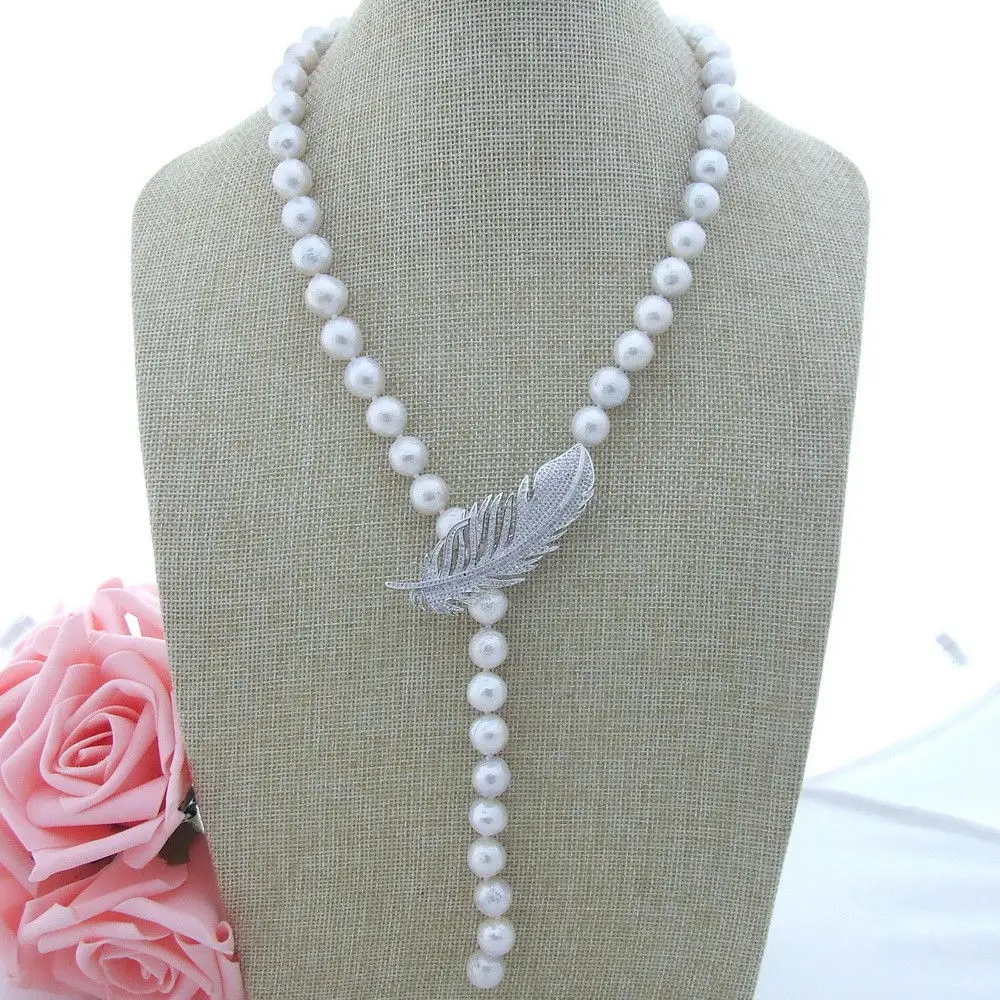 

AB090505 23'' White Keshi Pearl Necklace CZ Pendant