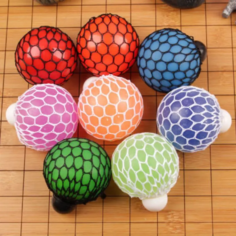 Забавные антистресс Squishy Mesh Мячик с виноградным орнаментом Squeeze сенсорные игрушки новинка в сенсорных детей и взрослых играть Vent игрушки приколы игрушки шары - изображение