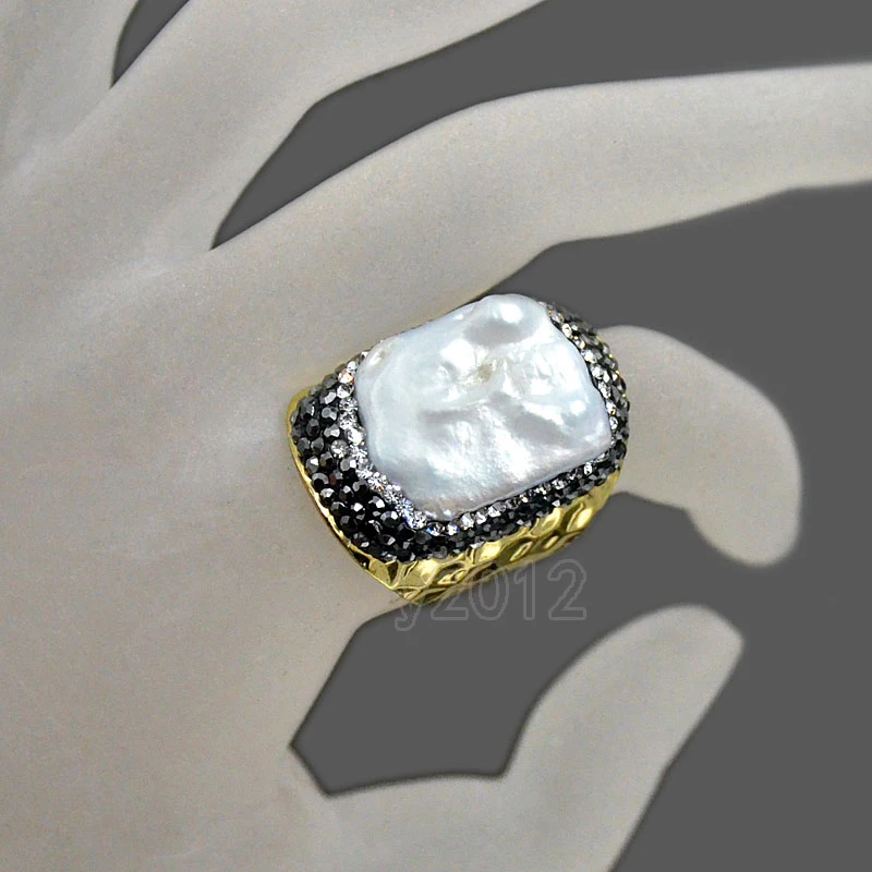 002-14a Natural White Pearl 19x29mm