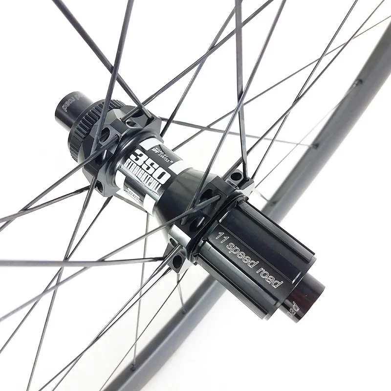 Best 780g 42mm asymmetric clincher tubeless road disc straight pull center lock carbon rear wheel 350 Cyclo-cross bicycle Shim or XDR 2 Best 780g 42mm asymmetric clincher tubeless road disc straight pull center lock carbon rear wheel 350 Cyclo-cross bicycle Shim or XDR 2