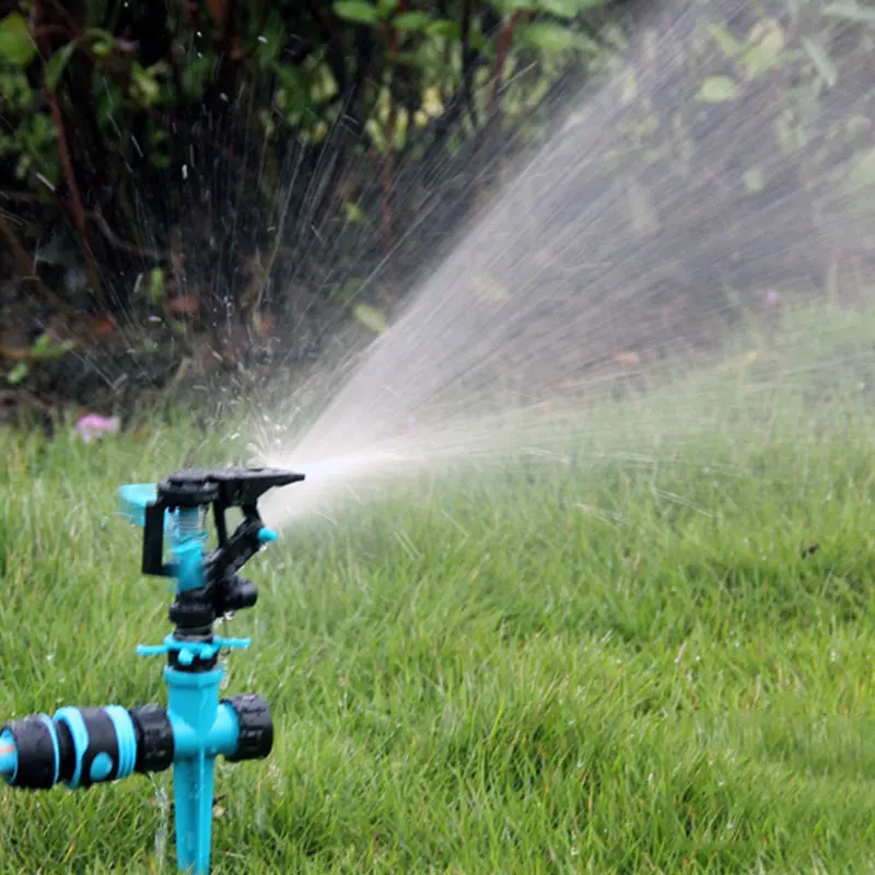 Вода для полива ответы. Garden Sprinklers распылитель. Поливалка для газона. Распылитель воды для полива огорода. Разбрызгиватель для полива газона.