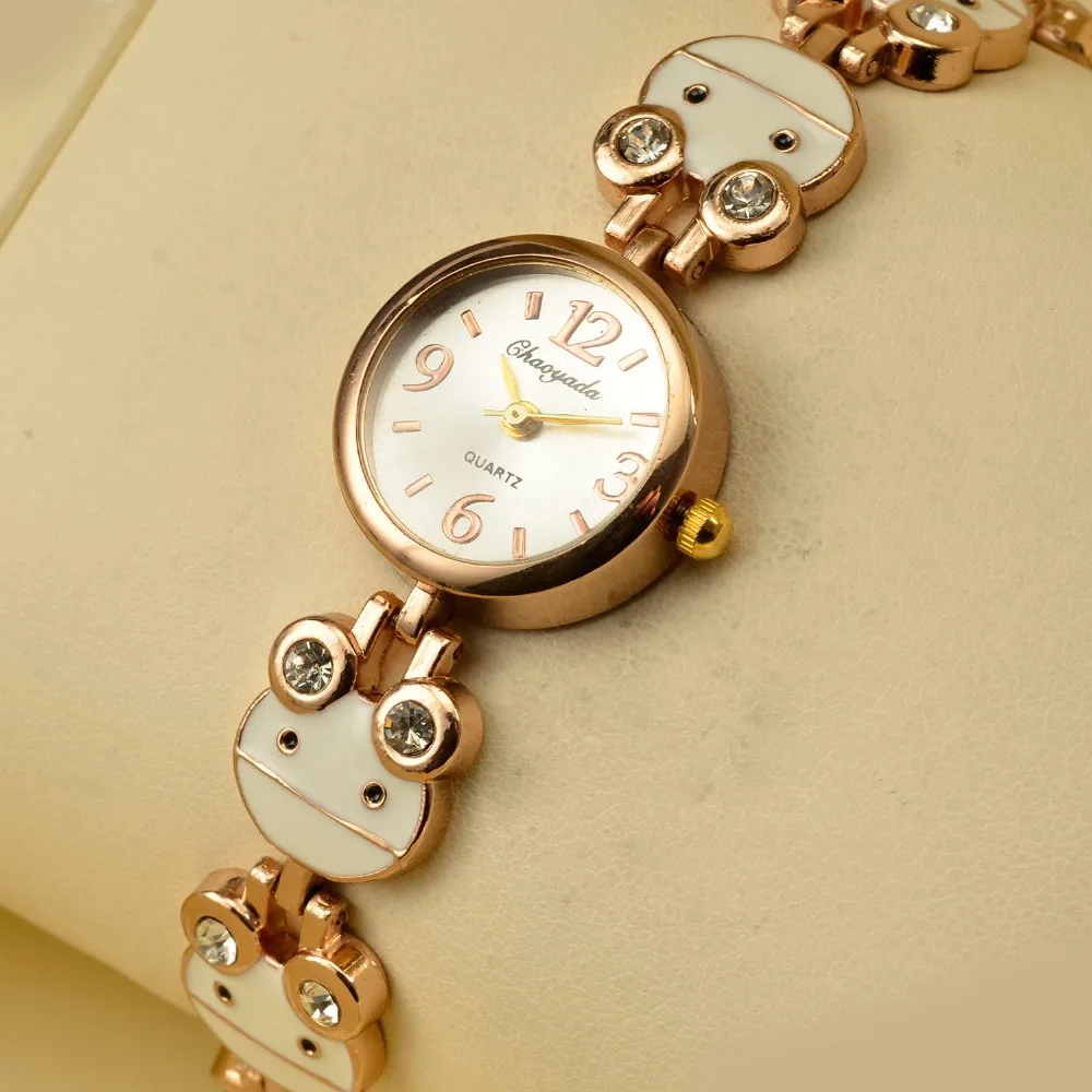 2021 New Fashion Slim Women Bracelet watches Lady Luxury Brand new Quartz wristwatch women skeleton sexy watch