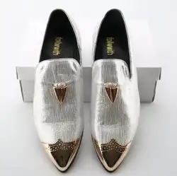 Блестящие серебристые кожаные металлический декор острый носок Металл Чили Мужская обувь Слипоны мужские лоферы обувь для вечеринки