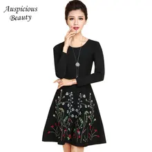 2018 Fashion Elegant Noble Dress Women Knitted Embroidered Long Sleeve Slim Thin Waist Floral Dress A Line Black Dress SUN145